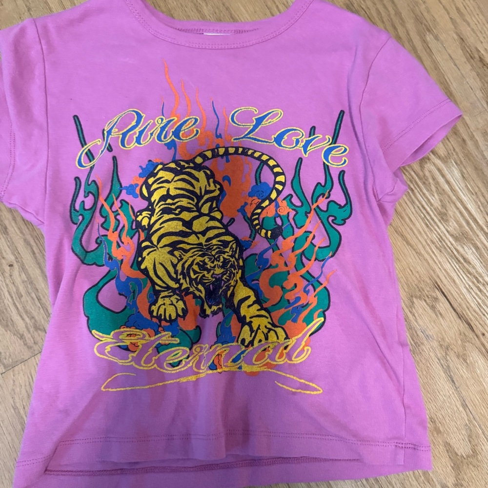 Women’s Pink Graphic T-Shirt